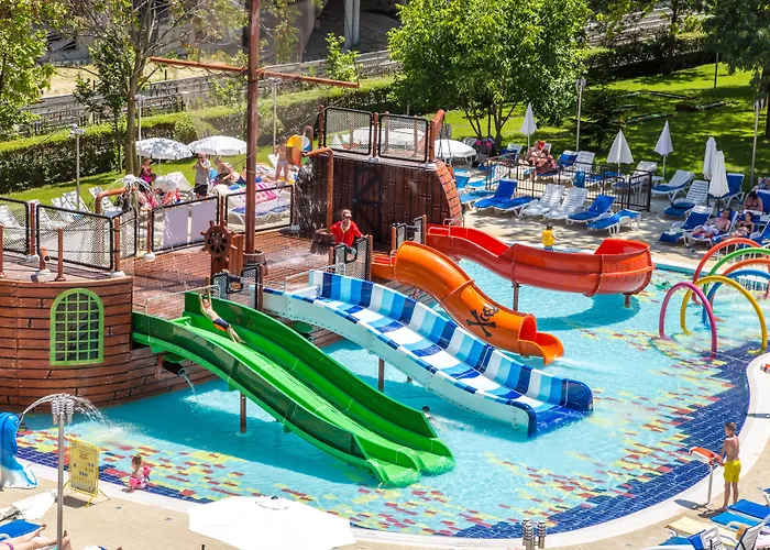 Laguna Park & Aqua Club Hotell 4*