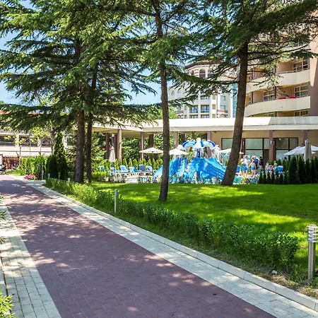 ホテル Laguna Park & Aqua Club 4*